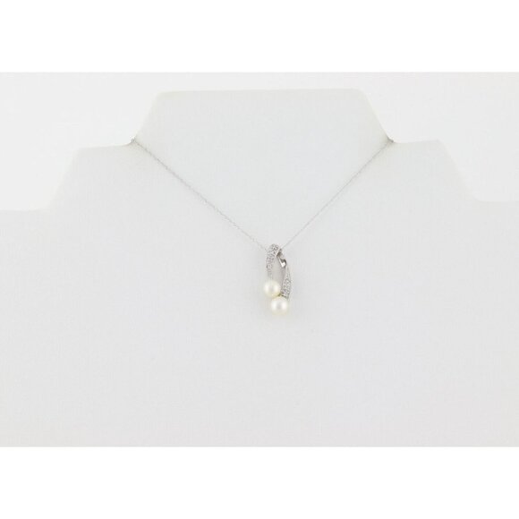 10k White Gold Freshwater Pearl and Diamond Necklace 18" Chain - Picture 5 of 7